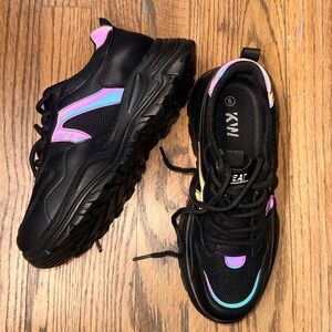 Black Sneakers with Multicolor Accents diferentes  tallas 6 7 8 9 9.5